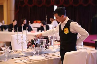 组织参加海西州第二届旅游星级饭店服务技能大赛